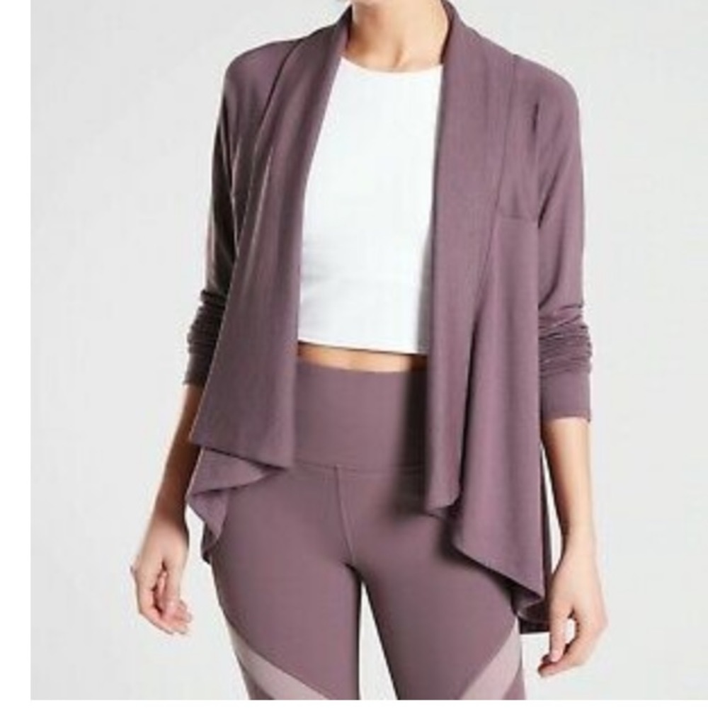 -‎ Athleta Nirvana 2 way wrap M